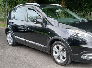 2015 - Renault Scenic Manual