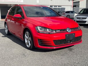 2015 - Volkswagen Golf Automatic