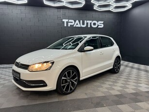 2016 - Volkswagen Polo Automatic