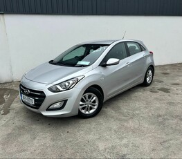 2016 - Hyundai i30 Manual