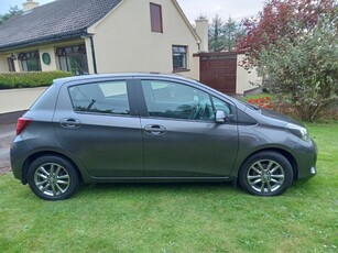 2016 - Toyota Yaris Manual