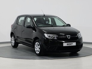 2017 - Dacia Sandero Manual