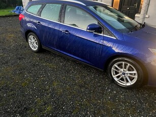 2017 - Ford Focus Manual