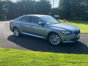 2017 - Skoda Superb Manual