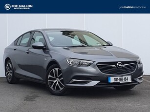 2018 - Opel Insignia Manual