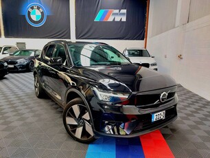 2022 - Volvo XC40 Automatic