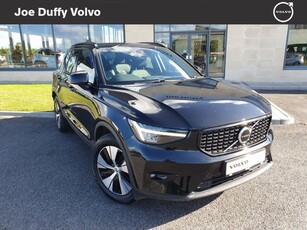 2022 - Volvo XC40 Automatic