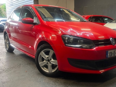 2013 - Volkswagen Polo Automatic