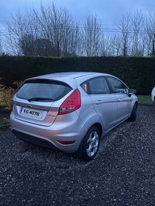 2011 - Ford Fiesta Manual