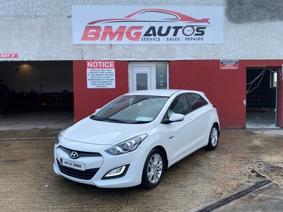 2014 - Hyundai i30 Manual