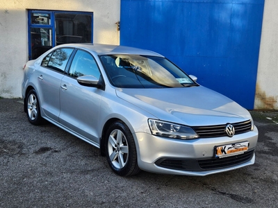 2015 - Volkswagen Jetta Manual