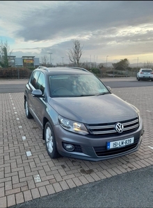 2015 - Volkswagen Tiguan Manual