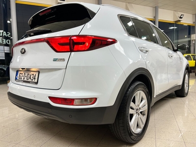 2016 - Kia Sportage Manual