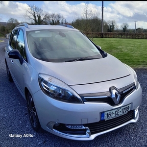 2016 - Renault Grand Scenic Manual