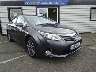 2013 - Toyota Avensis Manual