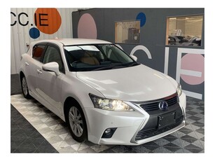 2016 (162) Lexus CT 200h