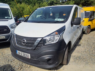 NISSAN NV300