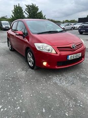 2010 - Toyota Auris Manual