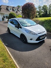 2011 - Ford Fiesta Manual