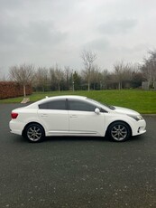 2012 - Toyota Avensis Manual