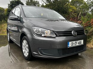 2013 - Volkswagen Touran Manual