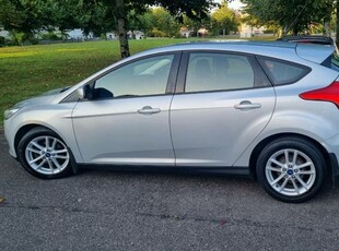 2015 - Ford Focus Manual