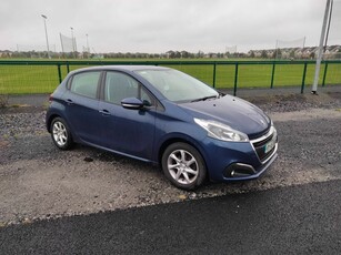 2017 - Peugeot 208 Manual