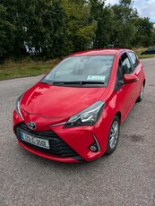 2017 - Toyota Yaris Manual