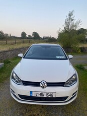 2017 - Volkswagen Golf Manual