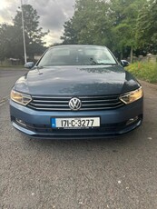 2017 - Volkswagen Passat Manual