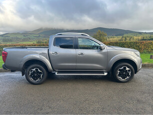 NISSAN NAVARA