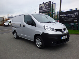 NISSAN NV200