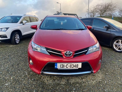 TOYOTA AURIS