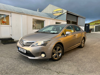 TOYOTA AVENSIS