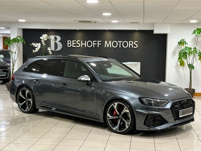 2022 (221) Audi RS4