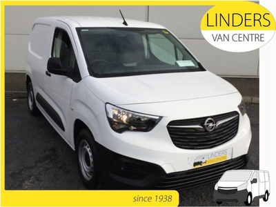 2024 (241) Opel Combo