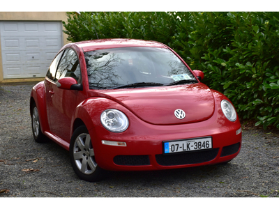 VOLKSWAGEN BEETLE