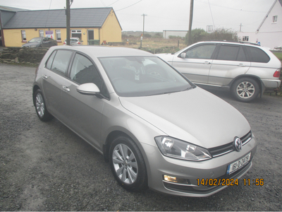 VOLKSWAGEN GOLF