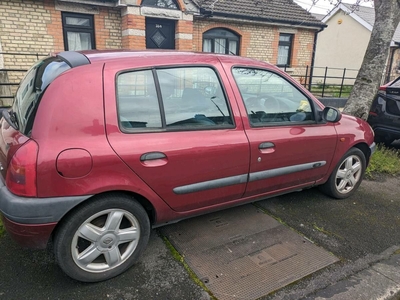 2000 - Renault Clio Manual