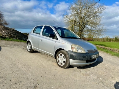 2000 - Toyota Yaris Manual