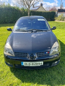 2001 - Renault Clio Manual