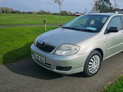 2005 - Toyota Corolla Manual