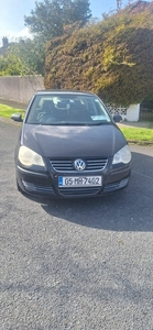 2005 - Volkswagen Polo Manual