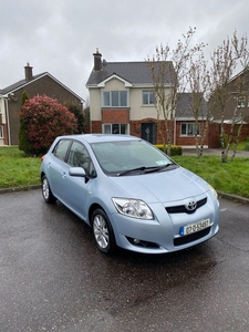 2007 - Toyota Auris Manual