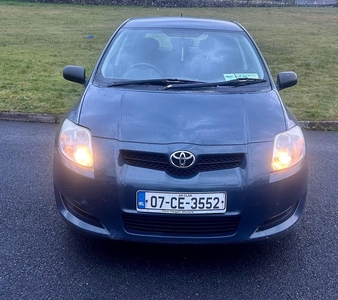 2007 - Toyota Auris Manual