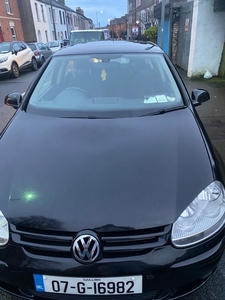 2007 - Volkswagen Golf ---