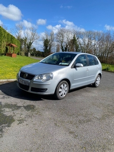 2007 - Volkswagen Polo Manual