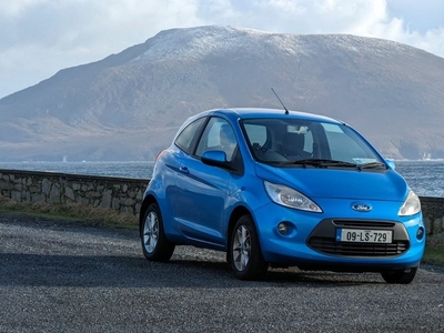 2009 - Ford KA Manual