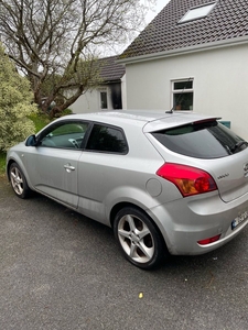 2009 - Kia Ceed Manual