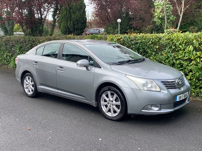 2009 - Toyota Avensis ---